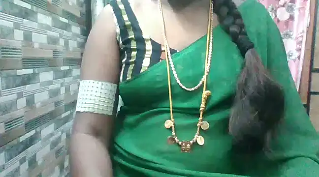 Hot akshara online show from December 3, 2024, 10:07 pm