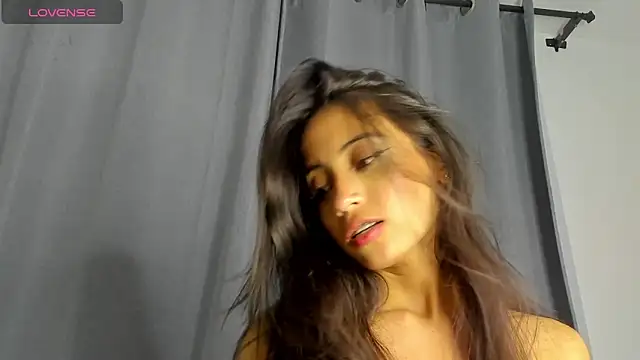 Loren parissi online show from March 20, 2026, 3:44 am