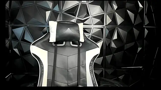 HelueHorny13 online show from March 19, 2025, 3:20 am