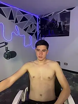 oliver Lz online show from March 1, 2025, 4:37 am