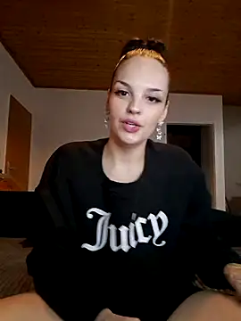 Jujuicy 97 online show from January 30, 2025, 8:32 am