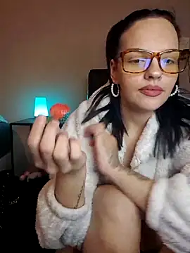 Jujuicy 97 online show from March 20, 2025, 5:46 am