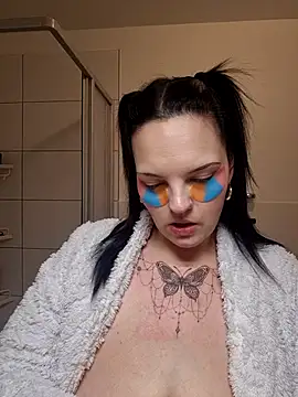 Jujuicy 97 online show from March 7, 2026, 6:32 am