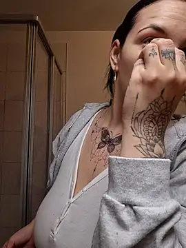 Jujuicy 97 online show from March 8, 2026, 7:34 am