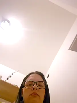 Jujuicy 97 online show from April 9, 2026, 4:01 am