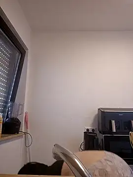 Jujuicy 97 online show from April 21, 2026, 7:03 am