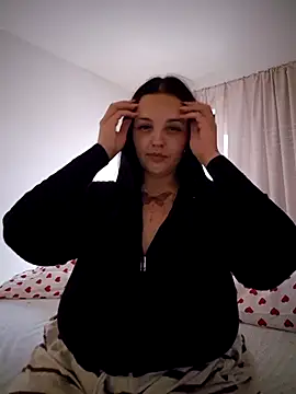 Snapshot of Jujuicy_97 chatting on July 18, 2026, 6:56 pm Jujuicy 97 online show from July 18, 2026, 6:56 pm