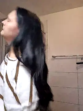 Snapshot of Jujuicy_97 chatting on July 21, 2026, 9:11 am Jujuicy 97 online show from July 21, 2026, 9:11 am