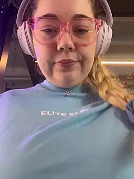 brooklynivy online show from October 11, 2025, 11:36 pm