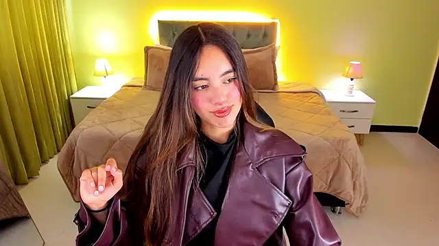  Charlotte evans 1 online show from September 13, 2025, 9:25 pm