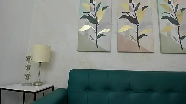 nataly velez online show from September 23, 2025, 12:08 pm