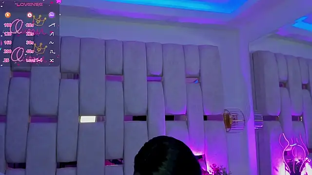 mia schwarz online show from March 11, 2026, 9:54 pm