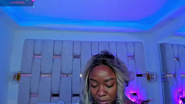 mia schwarz online show from April 8, 2026, 9:48 pm