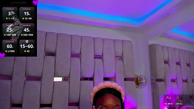 mia schwarz online show from April 23, 2026, 9:17 pm