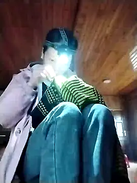 lytamye online show from December 6, 2024, 1:07 am