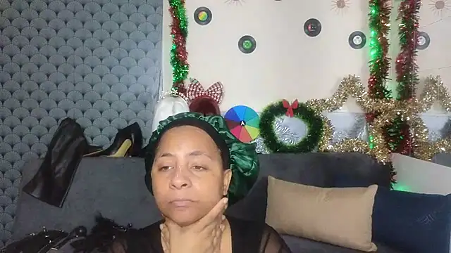 CleopatraYourRoyalAffair online show from December 15, 2024, 12:28 pm