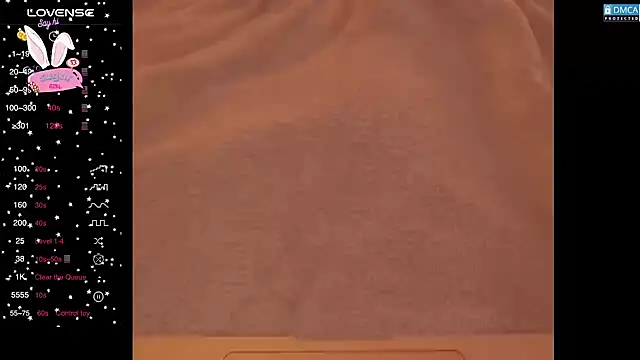 Blondecandie online show from April 12, 2026, 3:39 pm