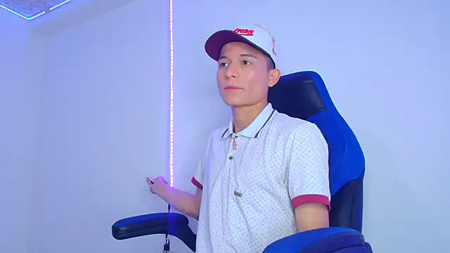 bryamer 19 online show from February 15, 2025, 2:04 am