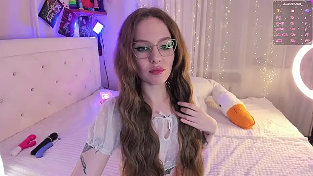 Natural pussy online show from March 12, 2025, 3:40 pm