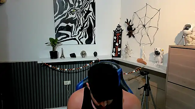 Daemon21 online show from October 29, 2025, 7:04 pm