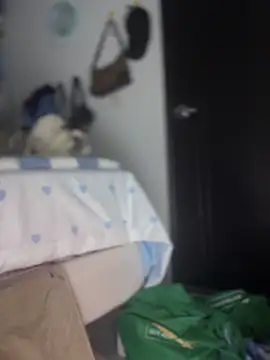 -Loren- online show from May 13, 2026, 12:35 pm