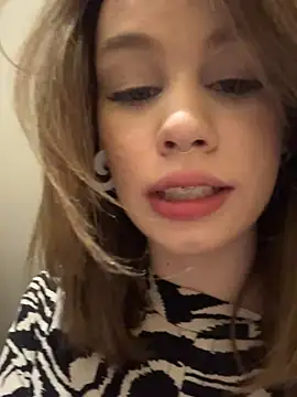 Street young online show from February 19, 2025, 3:49 pm