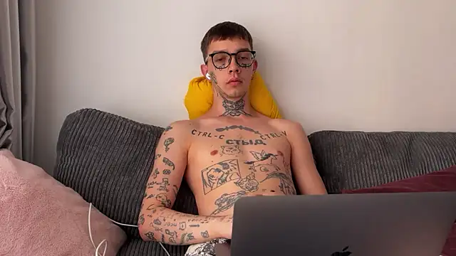 anahori  simon online show from March 18, 2026, 11:52 pm