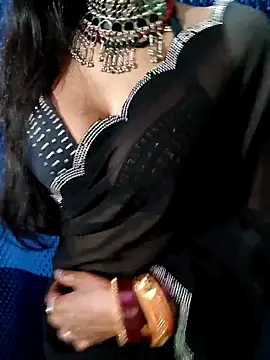 Savita hotmom online show from January 14, 2026, 5:18 pm