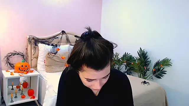  Sun Shy  online show from October 31, 2025, 6:47 am