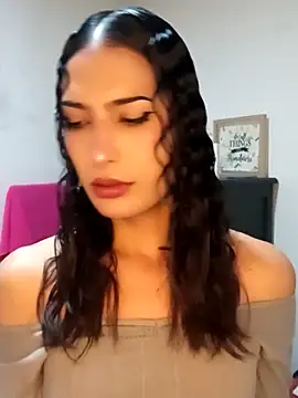 Lanna hott  online show from March 18, 2025, 12:58 pm