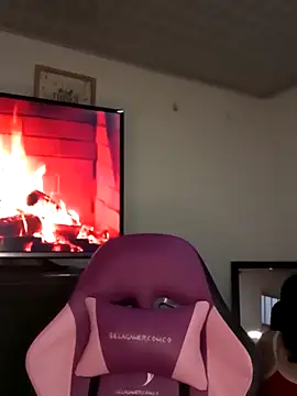 Lanna hott  online show from November 13, 2025, 11:20 am