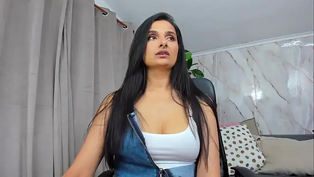 JennaPrice online show from July 25, 2026, 3:09 pm