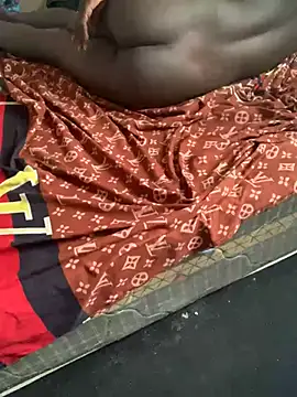 Snapshot of bad-boy-2002 chatting on February 15, 2025, 2:00 pm bad-boy-2002 online show from February 15, 2025, 2:00 pm