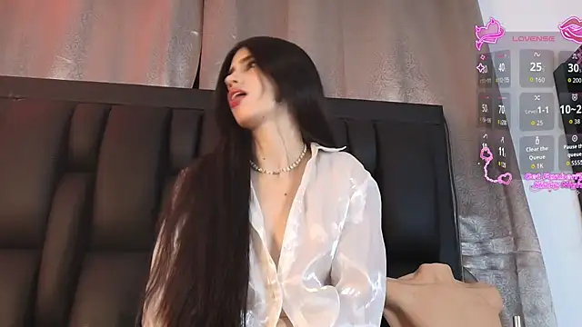 Snapshot of SaraRoy_ chatting on June 21, 2026, 3:31 am SaraRoy online show from June 21, 2026, 3:31 am
