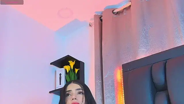 Snapshot of SaraRoy_ chatting on July 8, 2026, 1:32 am SaraRoy online show from July 8, 2026, 1:32 am