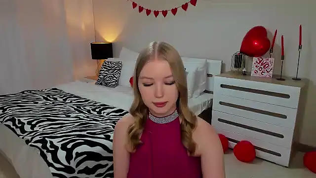 shy  lady online show from February 14, 2025, 5:36 pm