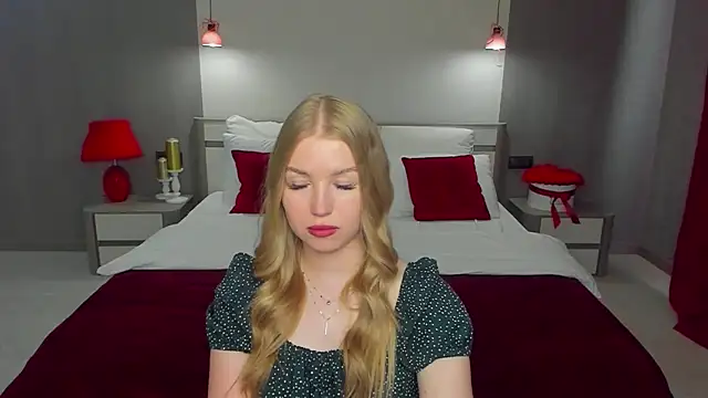 Snapshot of shy__lady chatting on July 1, 2026, 6:37 am shy lady online show from July 1, 2026, 6:37 am