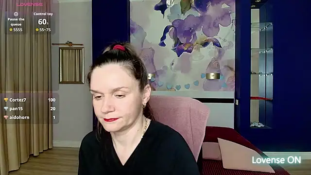 AriaGray online show from February 14, 2026, 10:06 pm