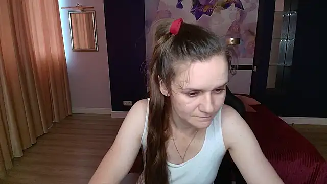 AriaGray online show from July 6, 2026, 12:24 pm
