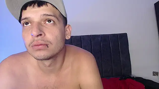 FerneyManti online show from February 17, 2025, 10:03 pm