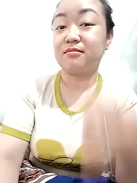 VyOanh2K online show from February 18, 2025, 5:20 am