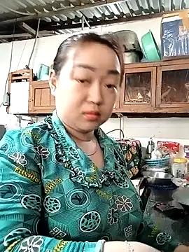 VyOanh2K online show from February 20, 2025, 3:23 am