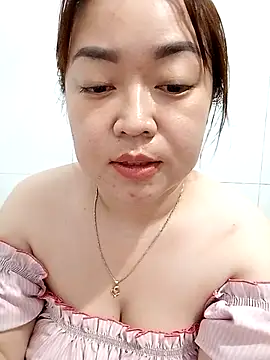 VyOanh2K online show from February 25, 2025, 4:03 am