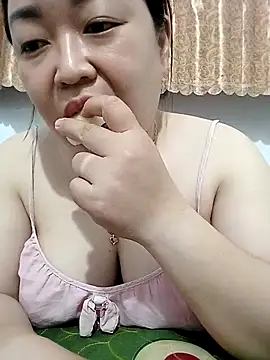 VyOanh2K online show from October 24, 2025, 2:57 pm