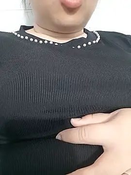 Snapshot of VyOanh2K chatting on July 24, 2026, 5:16 am VyOanh2K online show from July 24, 2026, 5:16 am