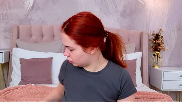 DeniseReese online show from November 20, 2025, 2:56 am