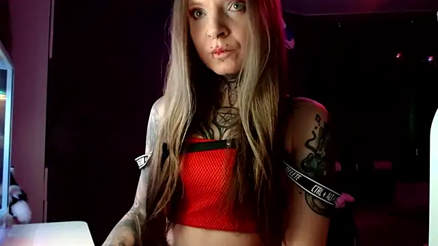 InesGold online show from February 3, 2025, 7:18 am