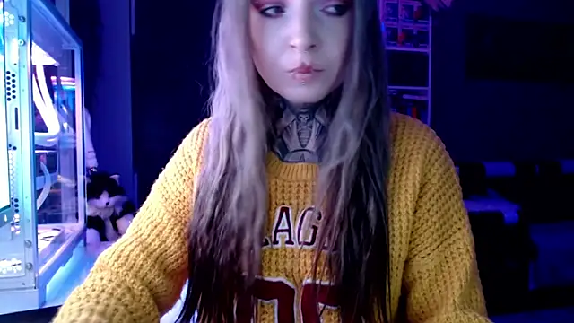 InesGold online show from February 25, 2025, 4:21 pm