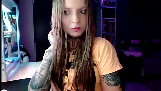 InesGold online show from March 14, 2025, 7:12 pm