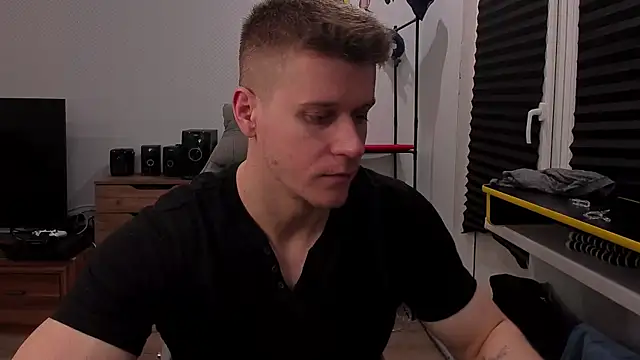 Bruno Banani online show from March 22, 2025, 6:47 pm